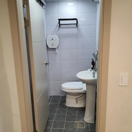 Bunk Backpackers Guesthouse Seoul Exterior photo
