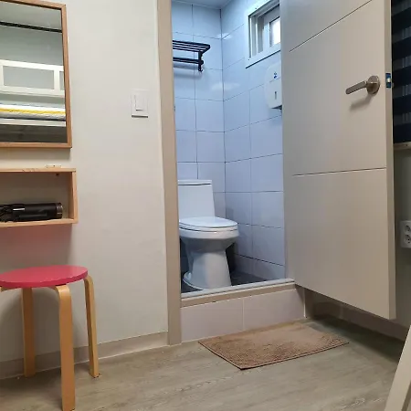 Bunk Backpackers Guesthouse Seoul Exterior photo